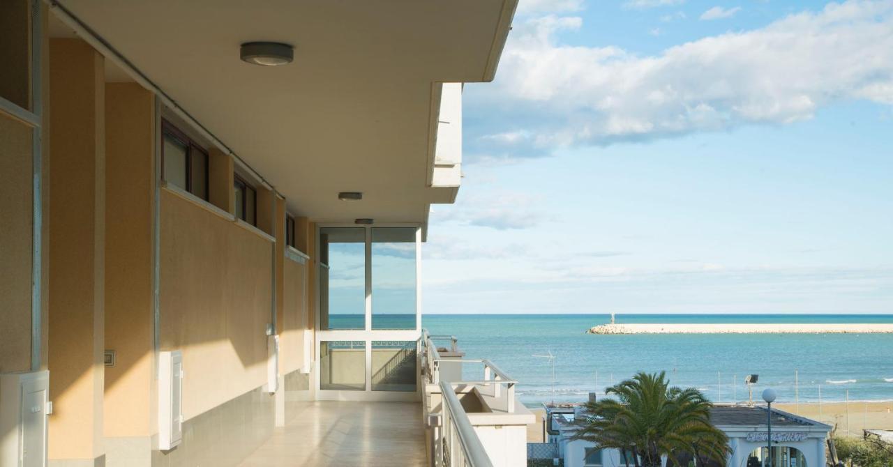 I Suoni Del Mare Appartement Porto San Giorgio Buitenkant foto
