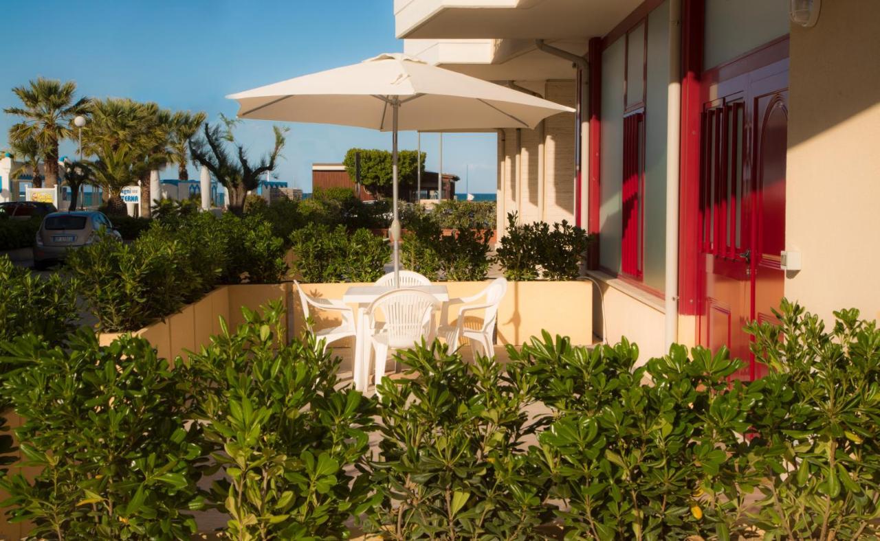 I Suoni Del Mare Appartement Porto San Giorgio Buitenkant foto