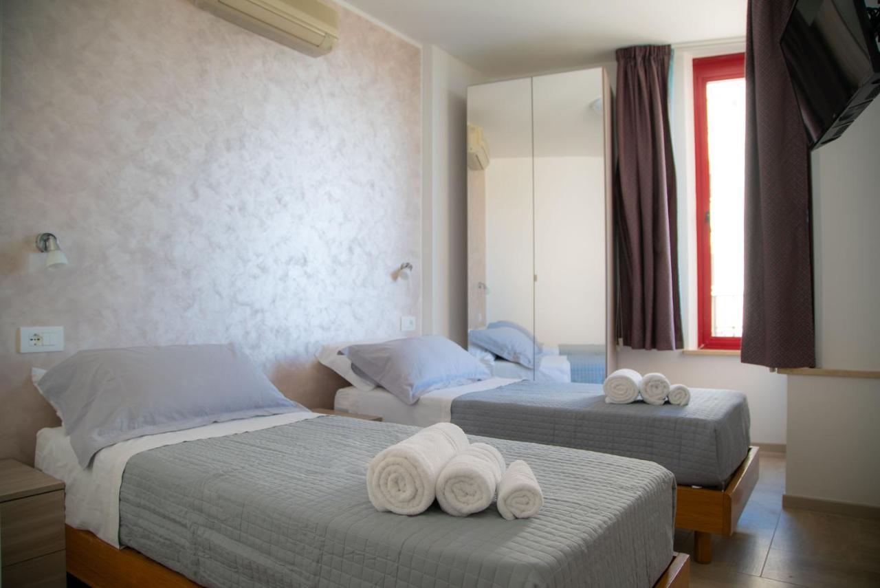 I Suoni Del Mare Appartement Porto San Giorgio Buitenkant foto