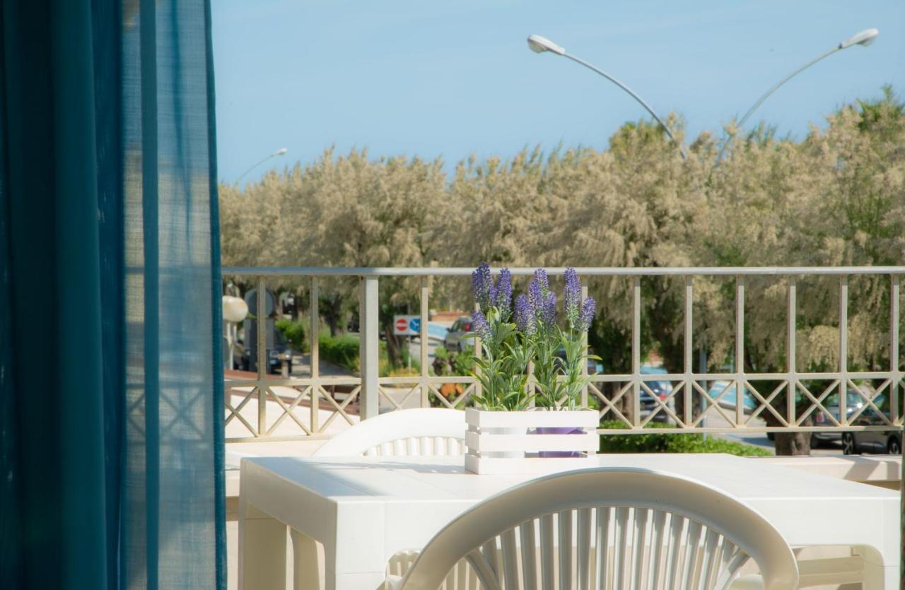 I Suoni Del Mare Appartement Porto San Giorgio Buitenkant foto
